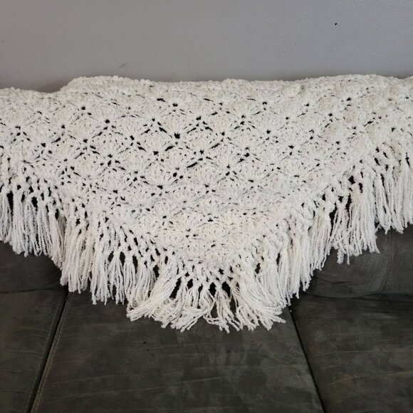 Sweaters - Crochet Shawl Blanket Tassels Cottage Country Granny Core White